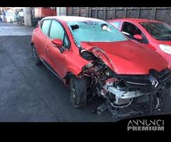 Renault clio 2015 - 3