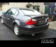 Bmw 320 anno 2005 - 5