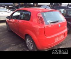 Fiat grande punto 2007 - 4