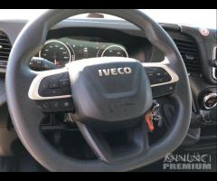 IVECO DAILY 35C16 3.0 furgone e pedana caricatrice - 13