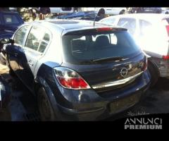 Opel astra 2010