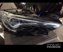 Faro dx di alfa romeo stelvio