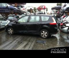 Renault scenic 2011