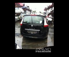 Renault scenic 2011