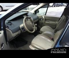 Renault scenic 2004 - 3