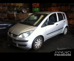 Mitsubishi colt 2004