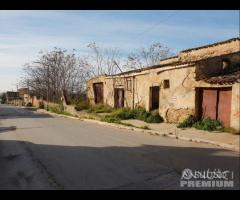 Castelvetrano casa ind. con magazzino