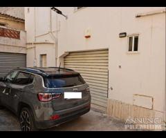 Castelvetrano casa indipendente con garage in cen