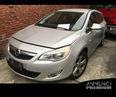 Opel astra 2011