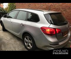 Opel astra 2011