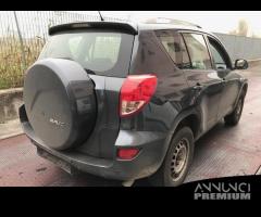 Toyota rav 4 2010