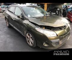 Renault megane 2010 - 1