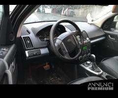 Land rover freelander 2010