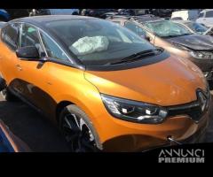 Renault scenic 2017 - 1