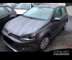 VOLKSWAGEN POLO 2013