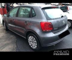 VOLKSWAGEN POLO 2013