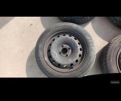 Cerchi e gomme usate R15 Fiat Grande Punto