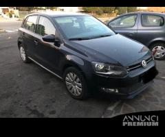 VOLKSWAGEN POLO 2011