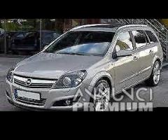 Opel Astra H ricambi usati - 1