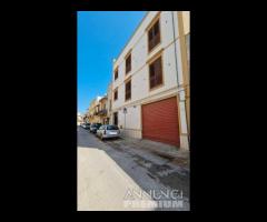 Castelvetrano Intero stabile con garage, 2 app + g