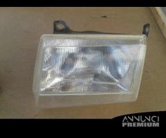 Fanale anteriore usato Ford Escort terza serie