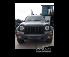 Jeep Cherokee Sport 2002-2006 RICAMBI USATI