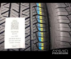 2 gomme usate 235 50 r 18 97 v taurus