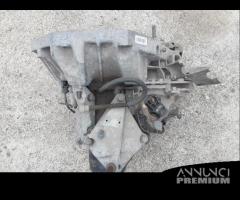 Cambio usato Renault Clio 1.5 DCI 2001-2005 - 1