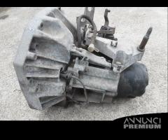 Cambio usato Renault Clio 1.5 DCI 2001-2005 - 2