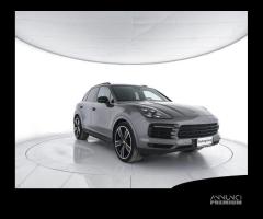 PORSCHE Cayenne 3.0 V6