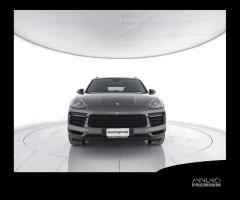 PORSCHE Cayenne 3.0 V6