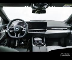 BMW 520 Serie 5 d xDrive Touring Innovation Mspo - 14