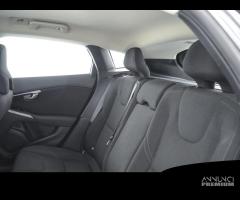 VOLVO V40 D2 Business - 10