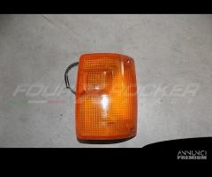 Fanalino freccia anteriore DX Isuzu Trooper 87>91