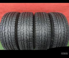 215 70 15C Gomme Invernali 75% Nokian 215 70R15C