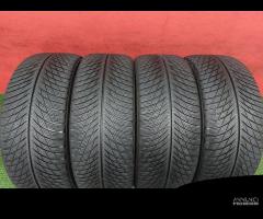 235 45 19 Gomme Invernali 95% Michelin 235 45 19