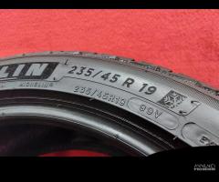 235 45 19 Gomme Invernali 95% Michelin 235 45 19 - 7