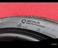 235 45 19 Gomme Invernali 95% Michelin 235 45 19 - 8