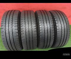 215 65 16C Gomme Estive 90-95% Michelin 215 65R16C