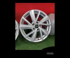 Cerchi Audi Q2 A3 A4 TT Originali 7x17 ET45 5x112