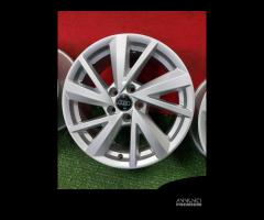 Cerchi Audi Q2 A3 A4 TT Originali 7x17 ET45 5x112