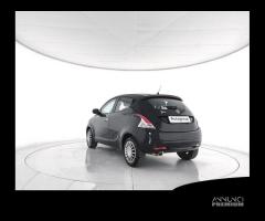 LANCIA Ypsilon 1.2 69 CV 5 porte S&S Gold