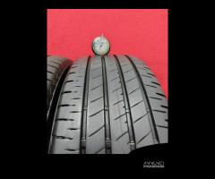 215 60 17 Gomme Estive Bridgestone 88% 215 60R17