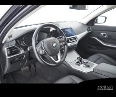 BMW 320 Serie 3 d xDrive - 8