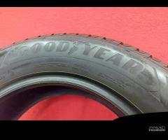 215 65 17 Gomme GoodYear Invernal 70-80% 215 65R17 - 6