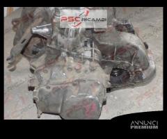 Cambio manuale 5 marce GM 90334345 834 Opel Corsa