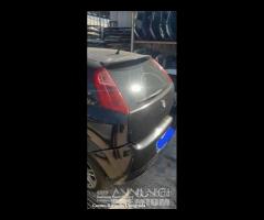 Ricambi fiat grande punto 1.9 mjt 130cv 3 porte