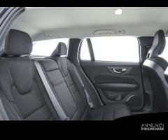 VOLVO V60 D3 Momentum - 11