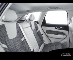 VOLVO XC60 D4 AWD Geartronic Business - 11