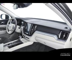 VOLVO XC60 D4 AWD Geartronic Business - 12